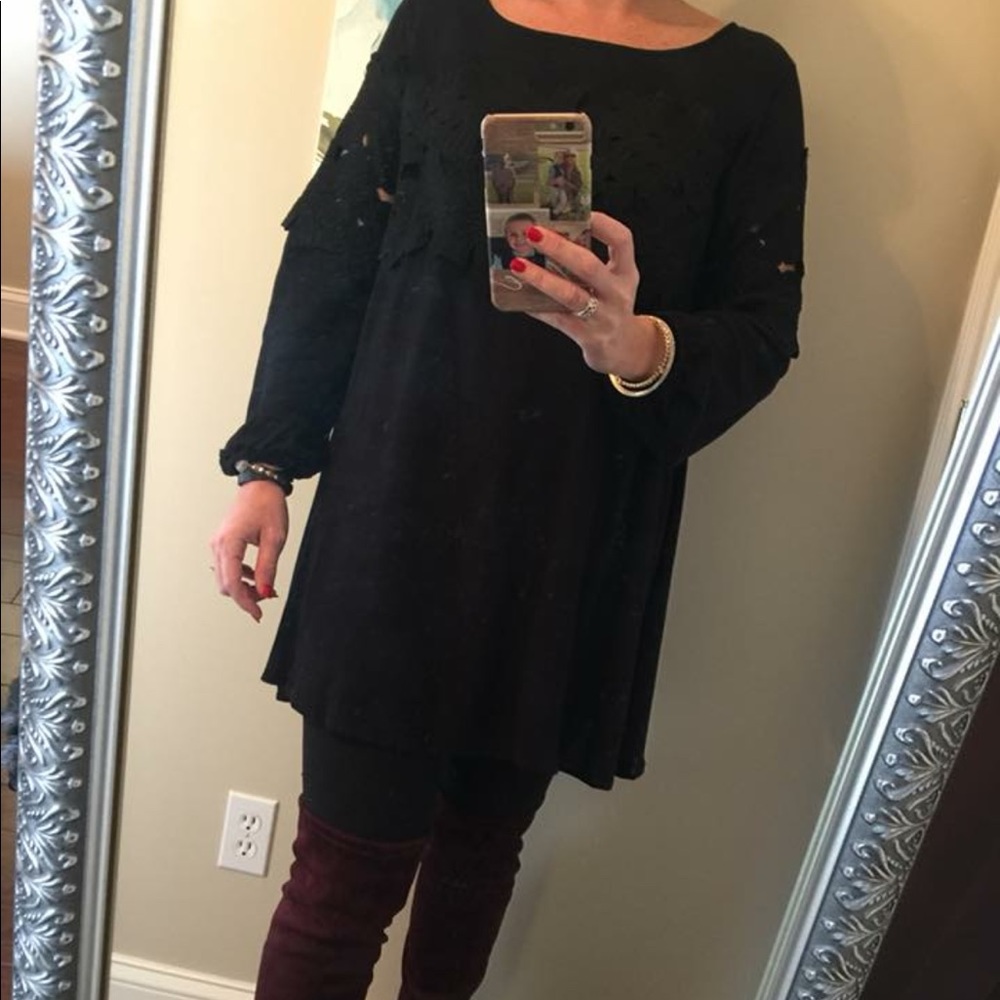 Umgee Black Tunic